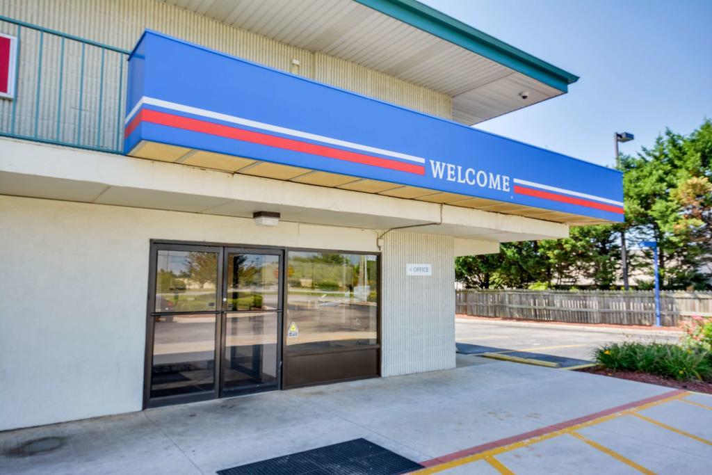 Motel 6 Huntsville - Madison Buitenkant foto